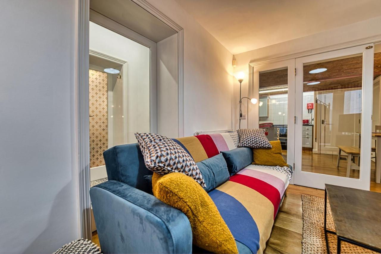 Host & Stay - The Basement On The Tything Вустер Экстерьер фото